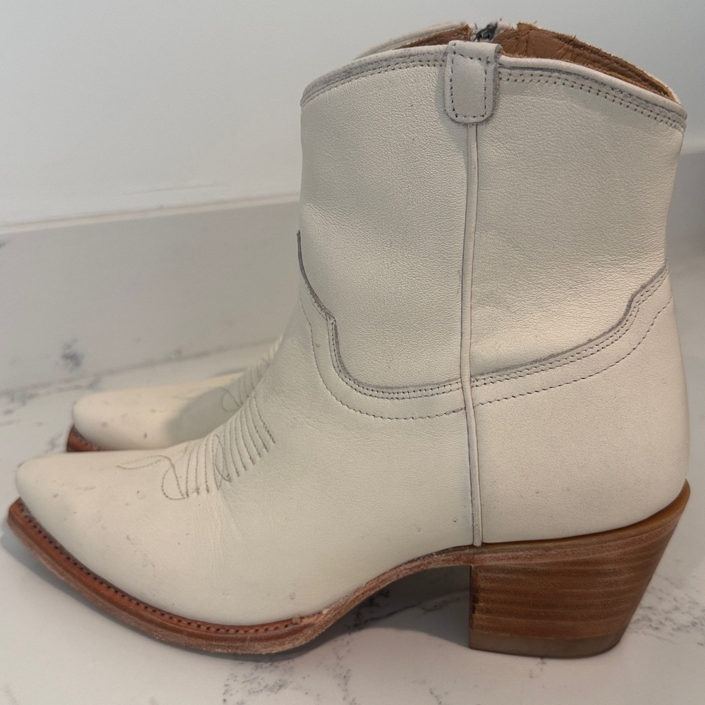 Tecovas The Daisy Cowgirl Boots in Bone Color Womens Size 7.5 - Picture 4 of 16